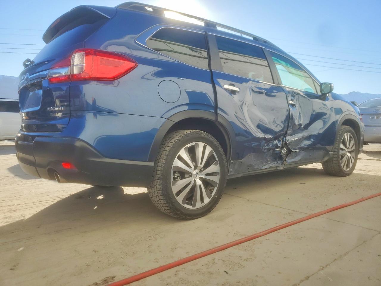 2022 Subaru Ascent Touring - Фото 3