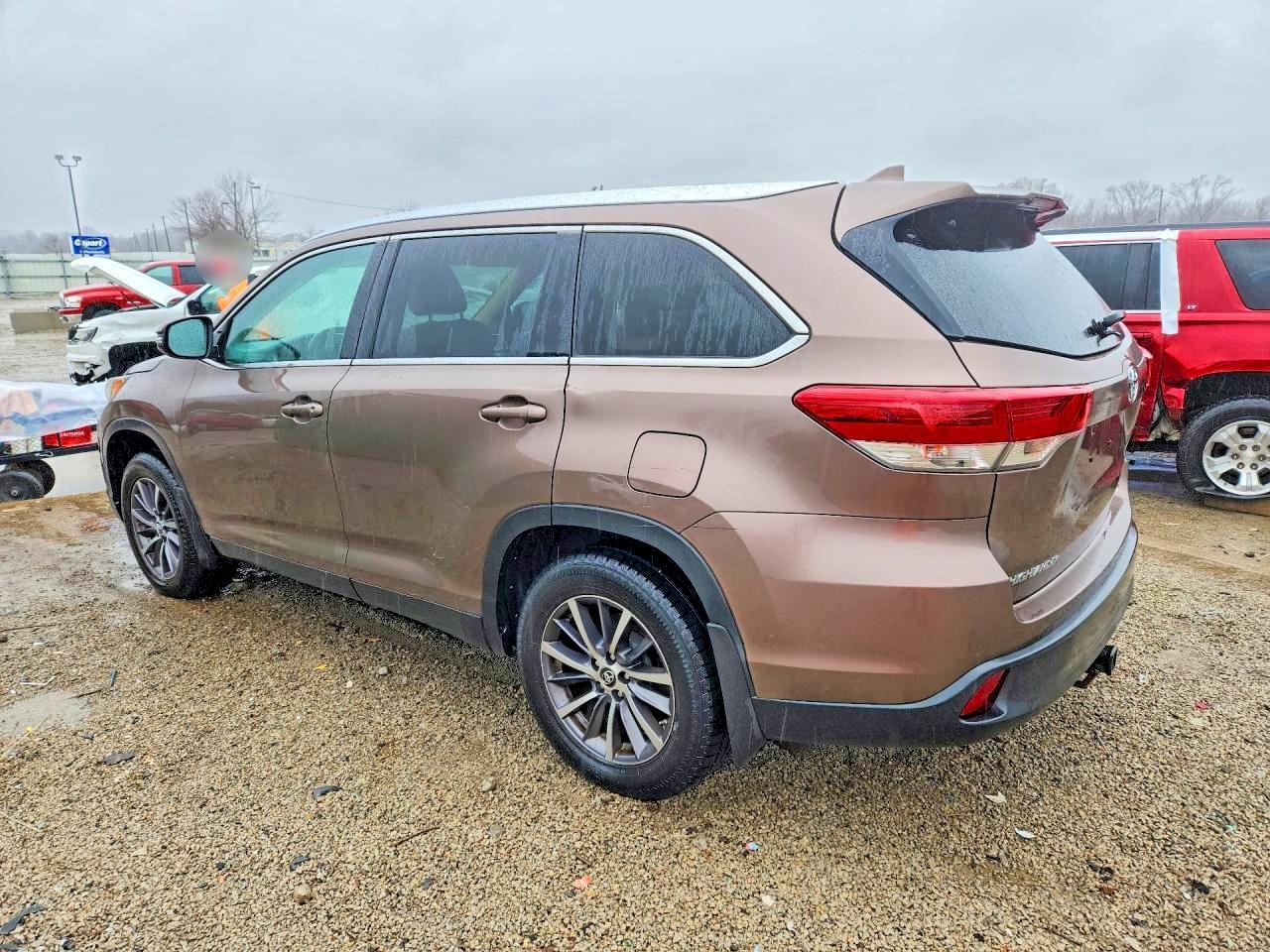2019 Toyota Highlander Xle - Фото 2