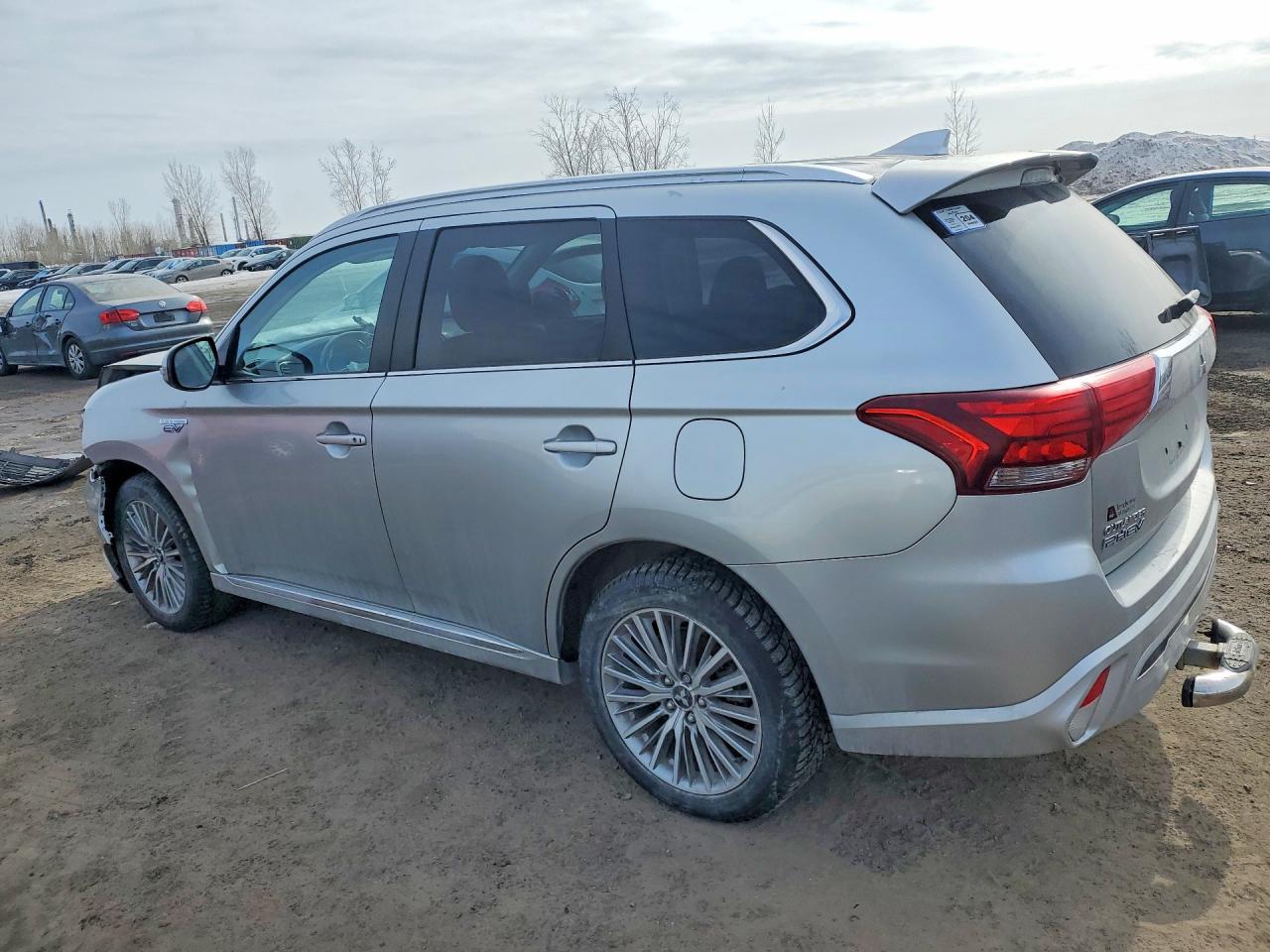 2022 Mitsubishi Outlander Sel - Image 2