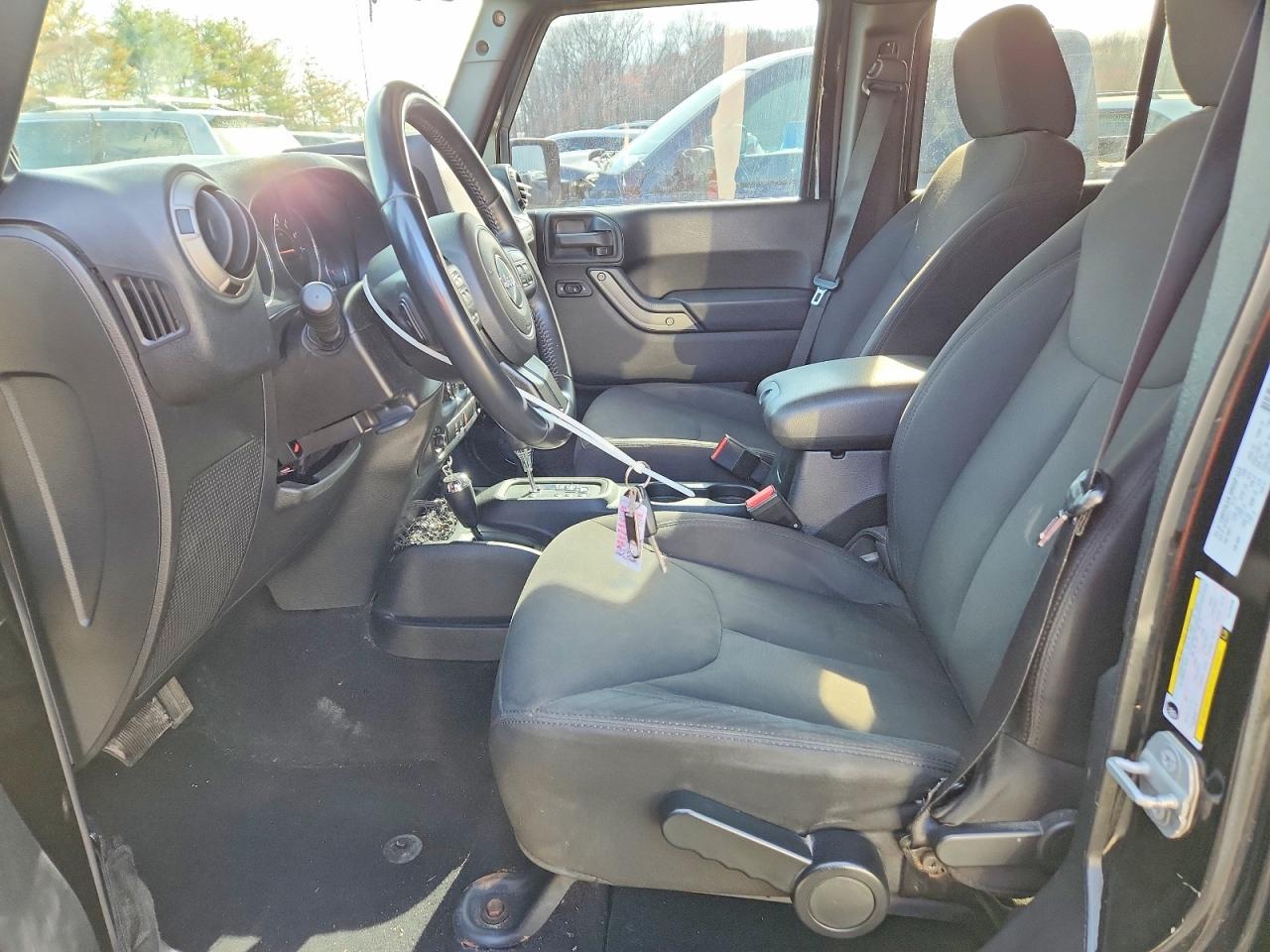 2014 Jeep Wrangler Unlimited Sport - Image 7