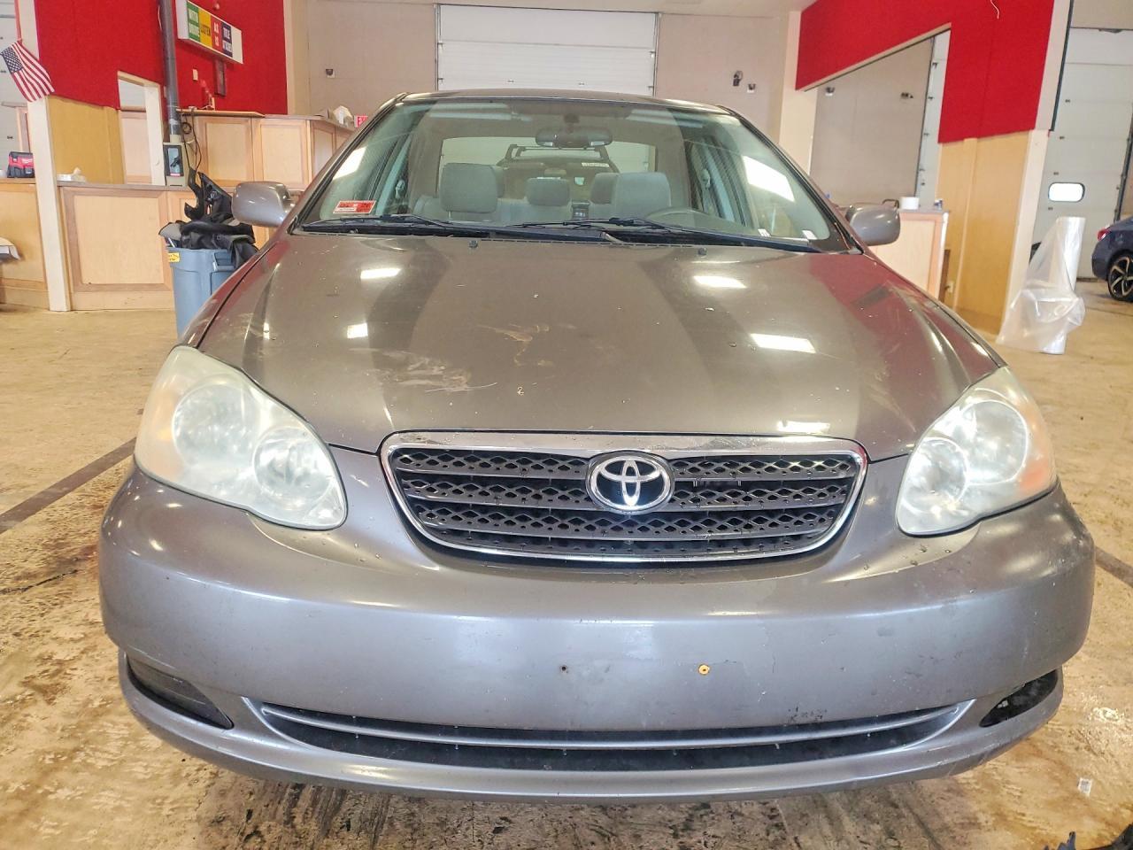 2005 Toyota Corolla Le - Image 5