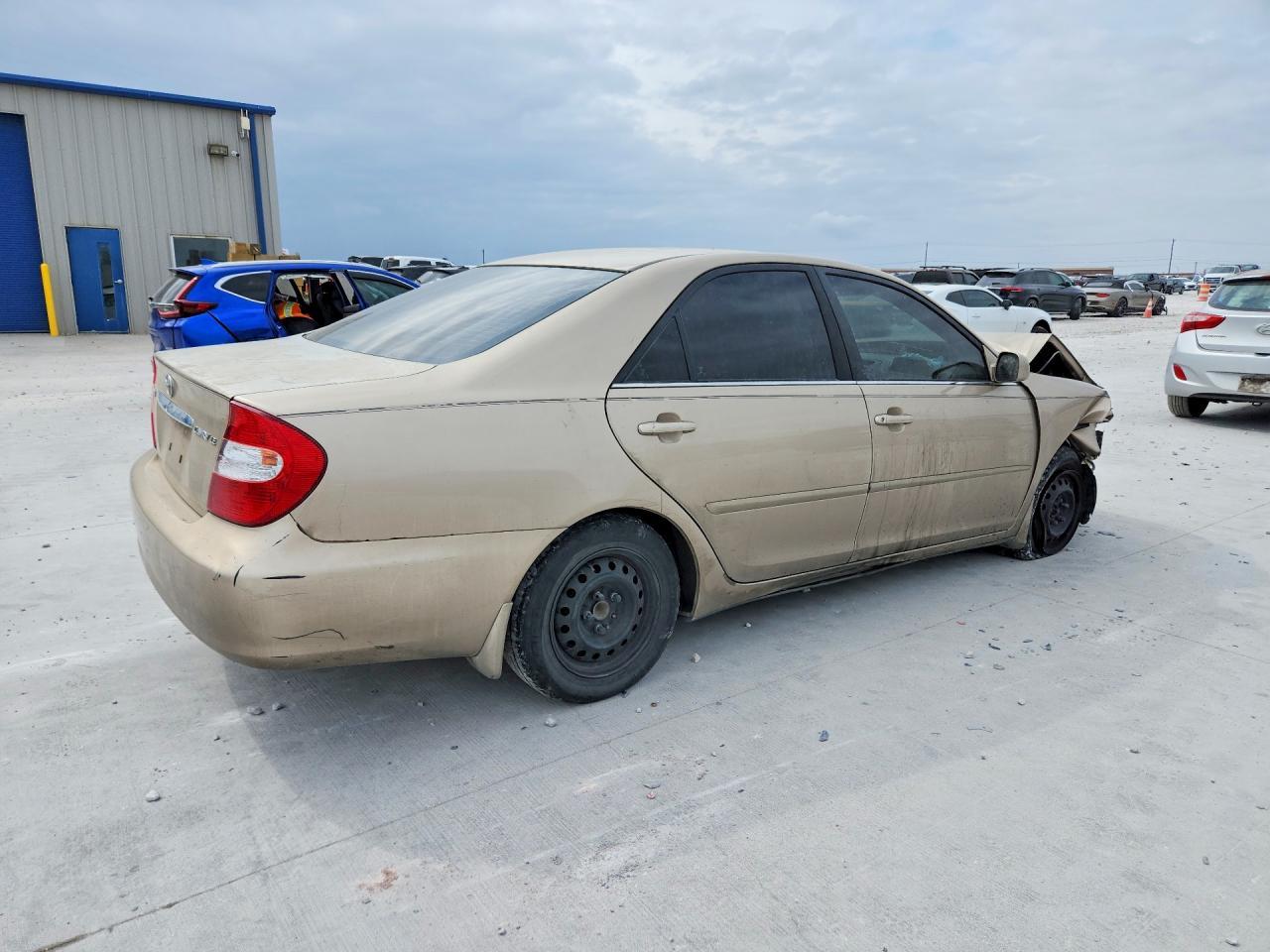 2003 Toyota Camry Le - Фото 3