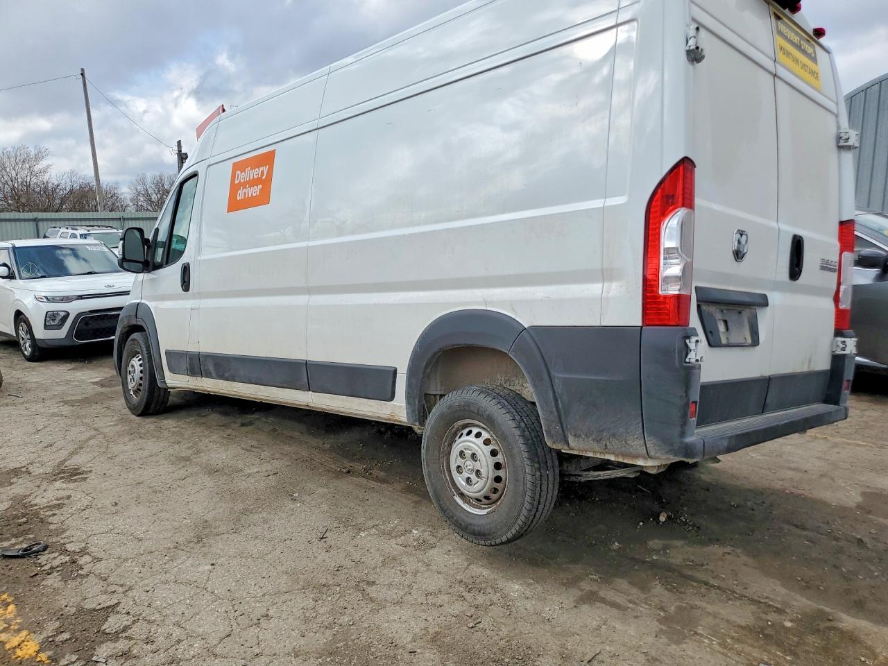 2026 Ram Promaster 2500 Delivery Van - Фото 2