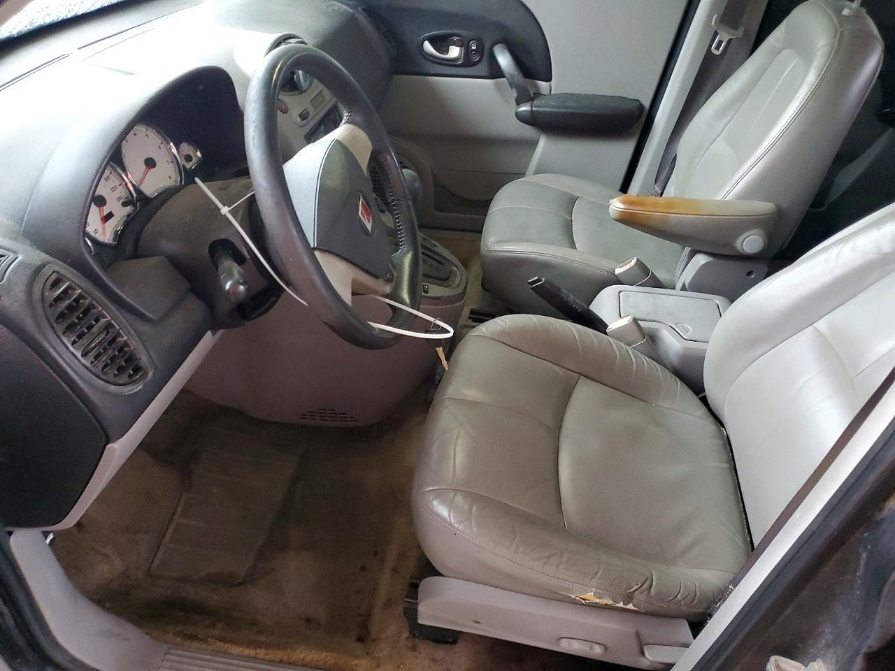 2004 Saturn Vue - Image 7