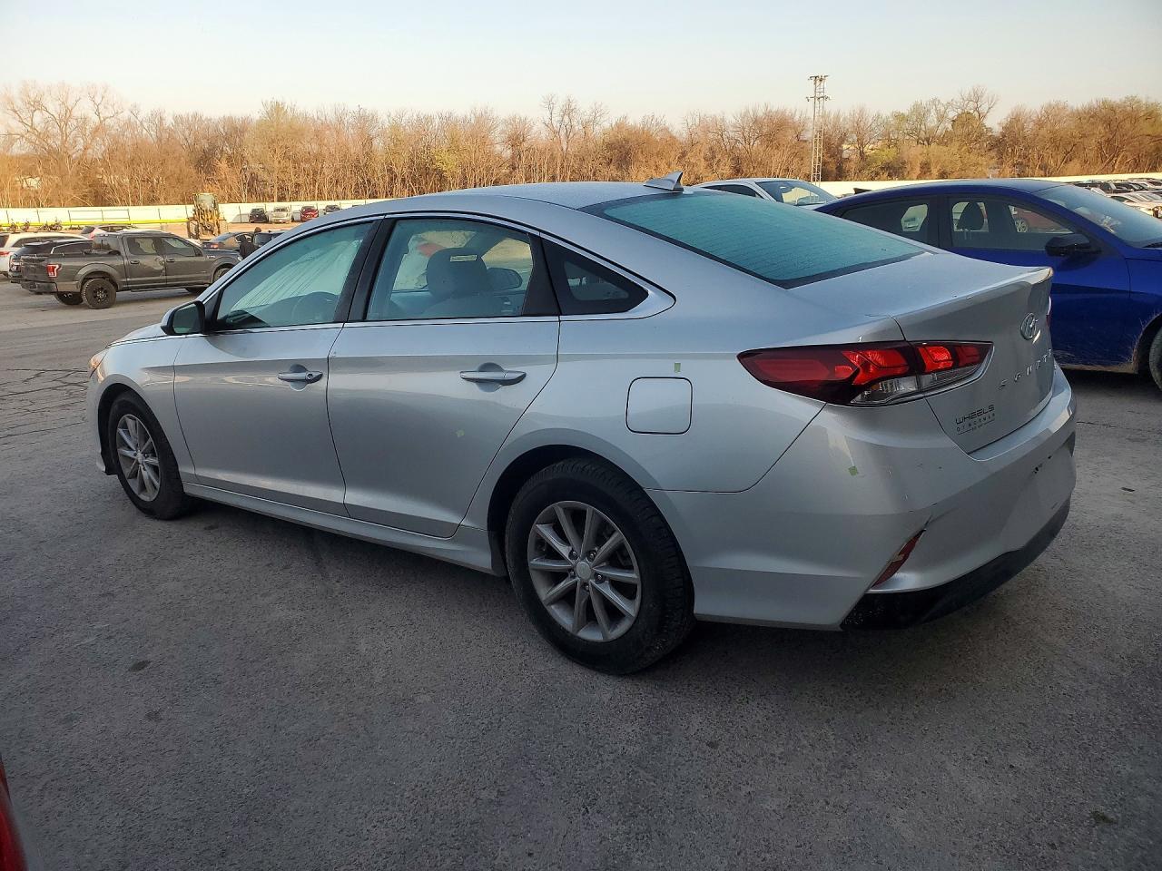 2018 Hyundai Sonata Eco - Image 2