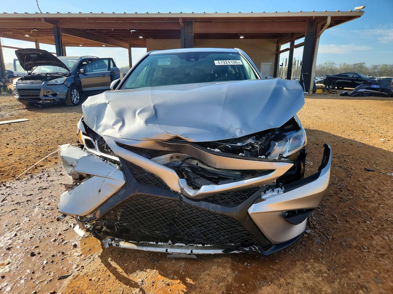 2019 Toyota Camry Se - Фото 5