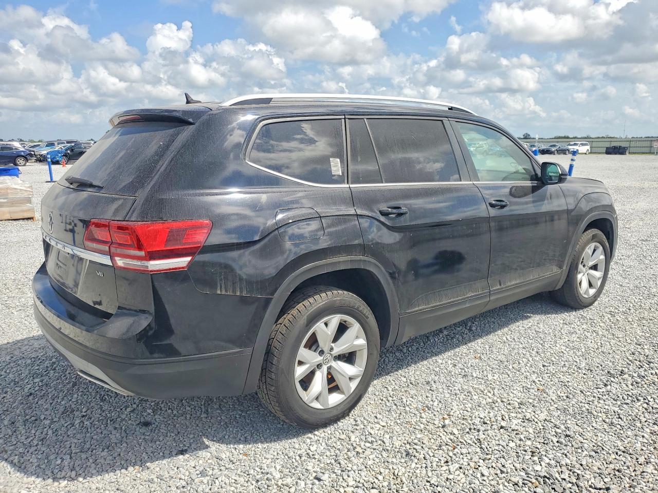 2019 Volkswagen Atlas Se - Image 3