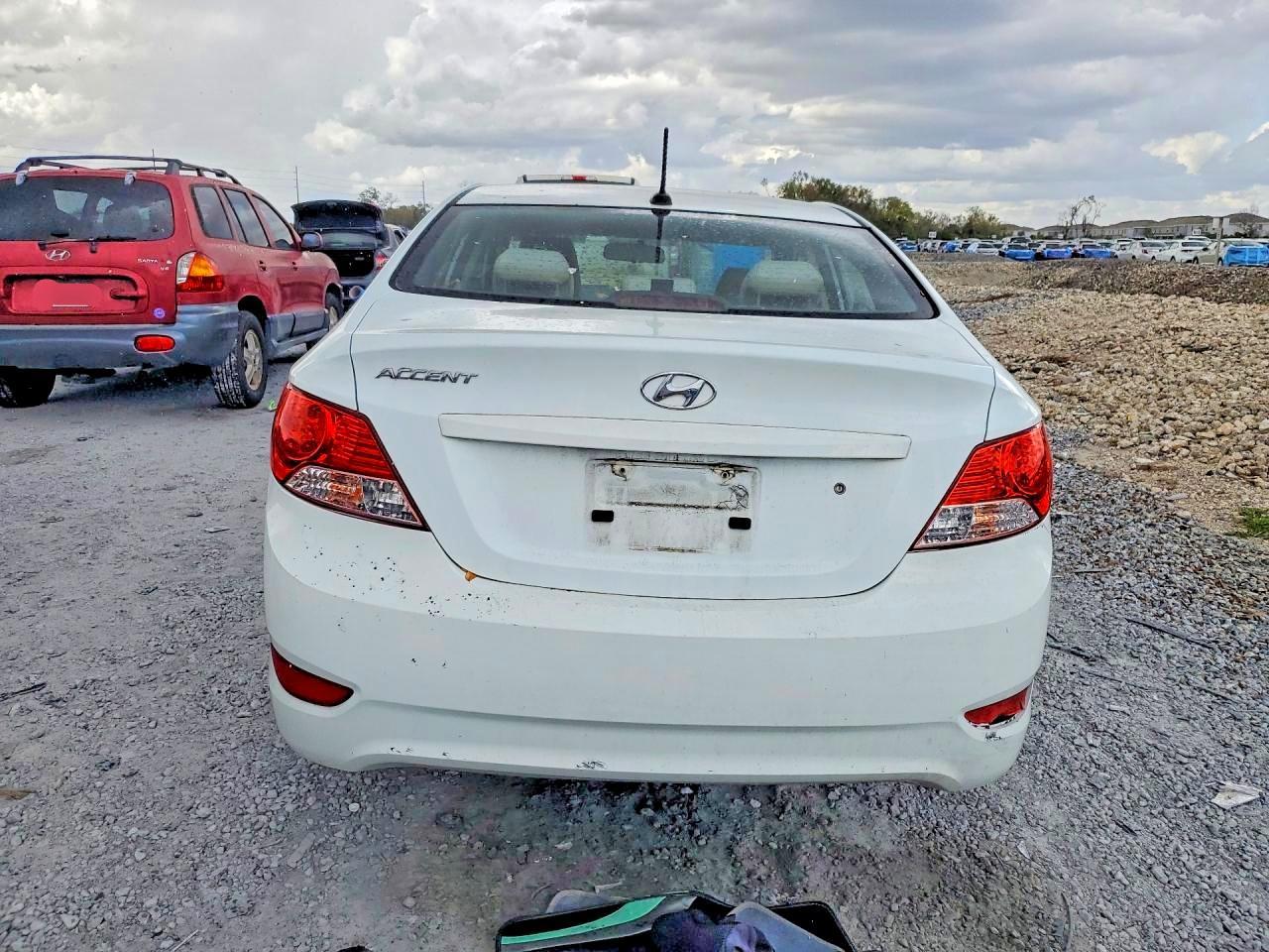 2013 Hyundai Accent Gls - Фото 6