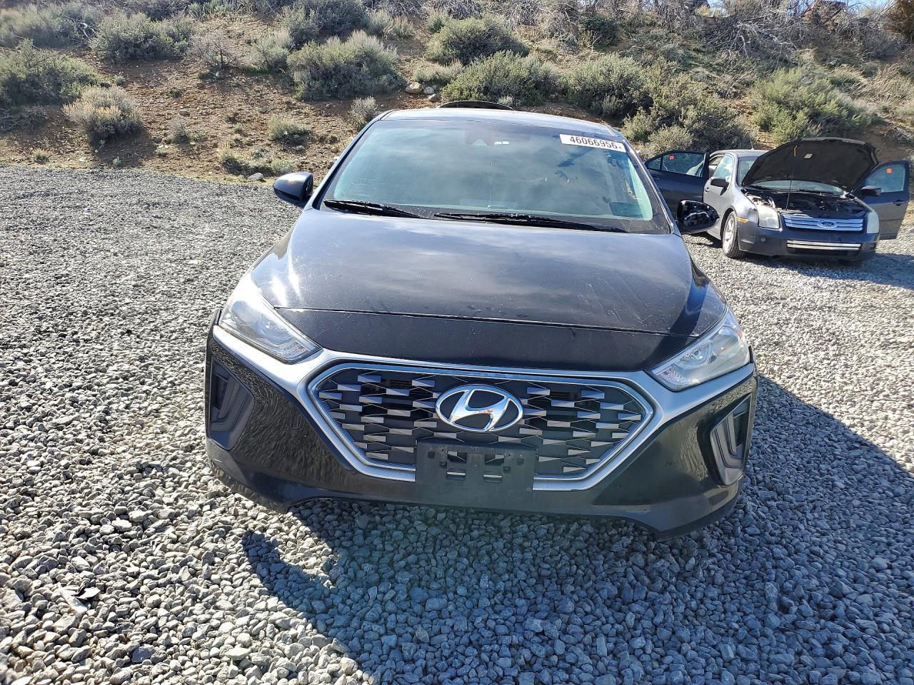 2020 Hyundai Ioniq Hybrid Blue - Image 5