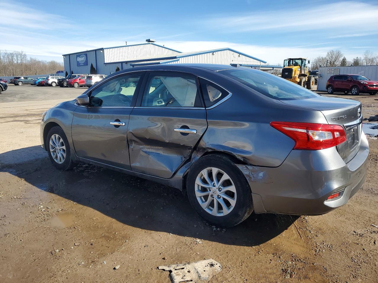 2018 Nissan Sentra Sv - Фото 2