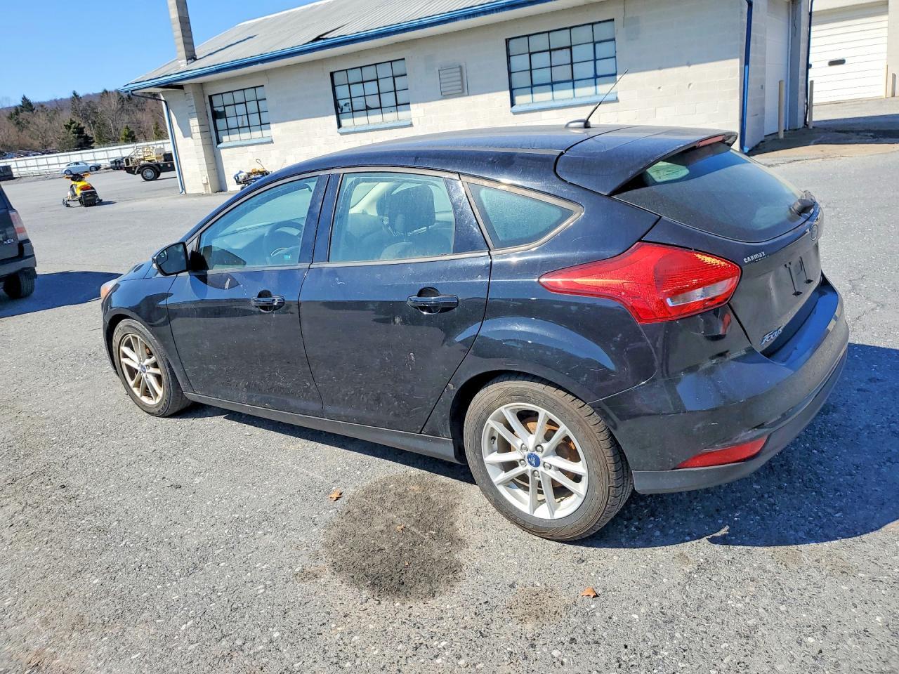 2017 Ford Focus Se - Фото 2