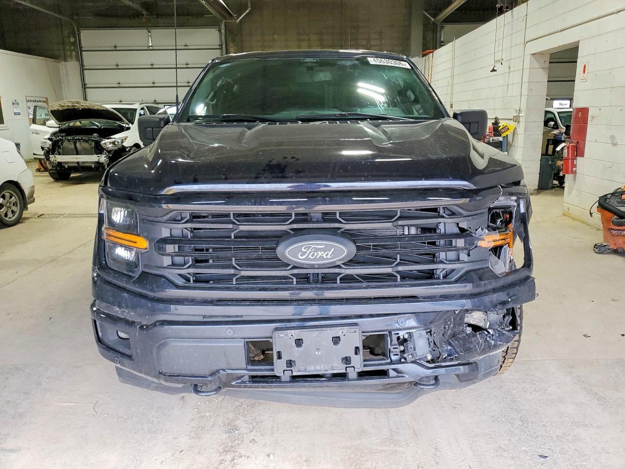 2025 Ford F150 Xlt - Фото 5