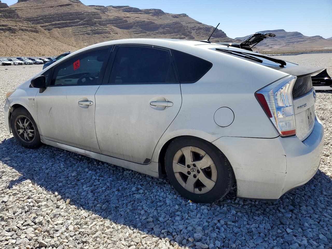 2010 Toyota Prius Iv - Фото 2