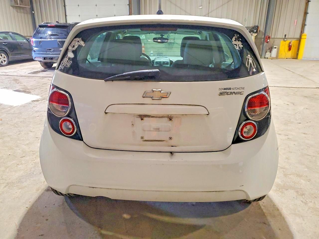 2014 Chevrolet Sonic - Фото 6