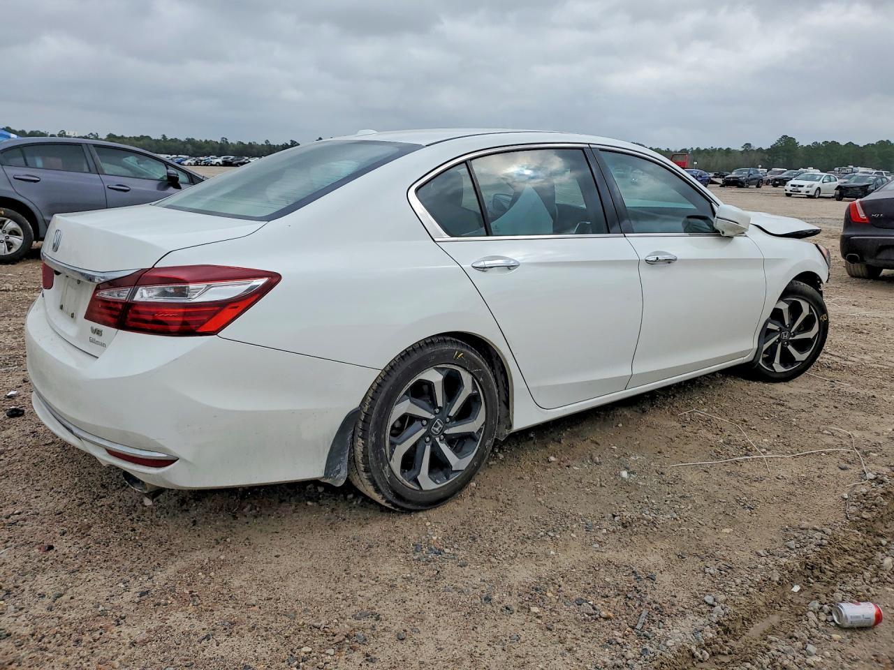 2016 Honda Accord Exl - Image 3
