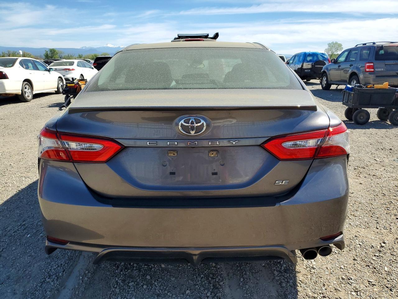 2018 Toyota Camry Se - Фото 6