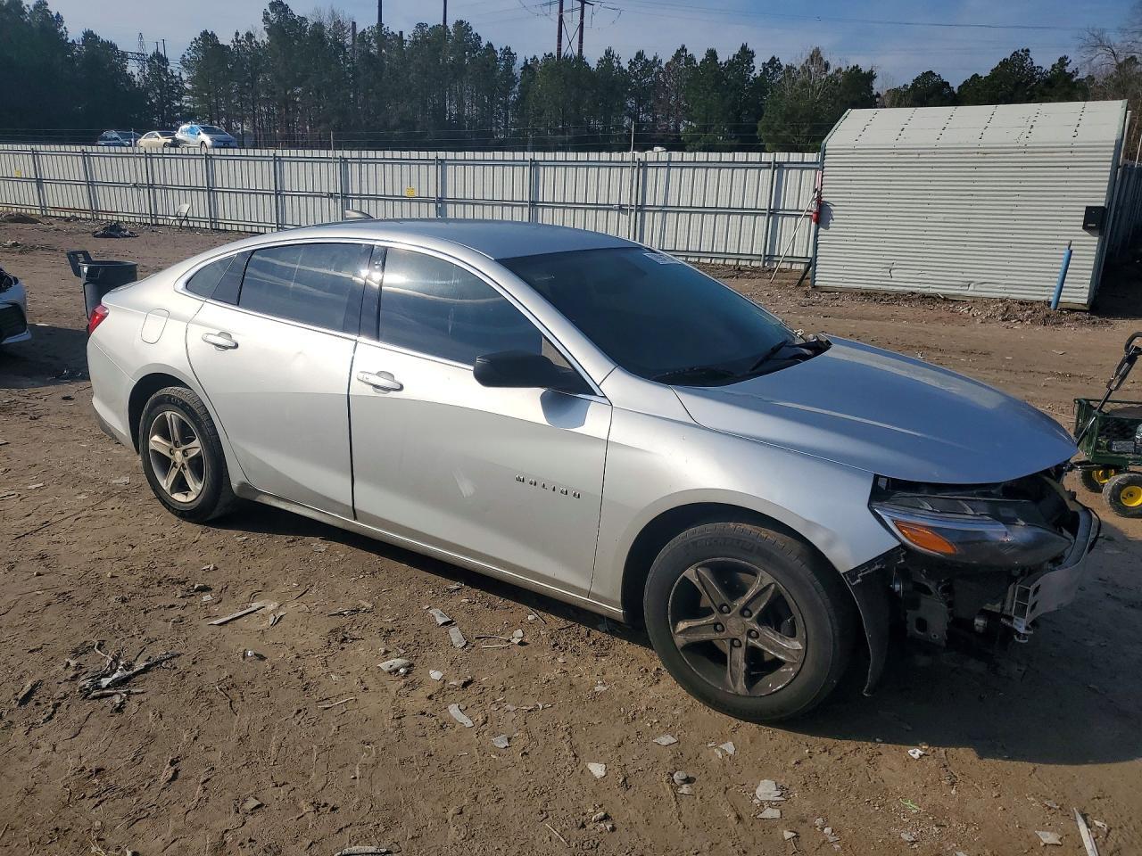 2019 Chevrolet Malibu Ls - Image 4