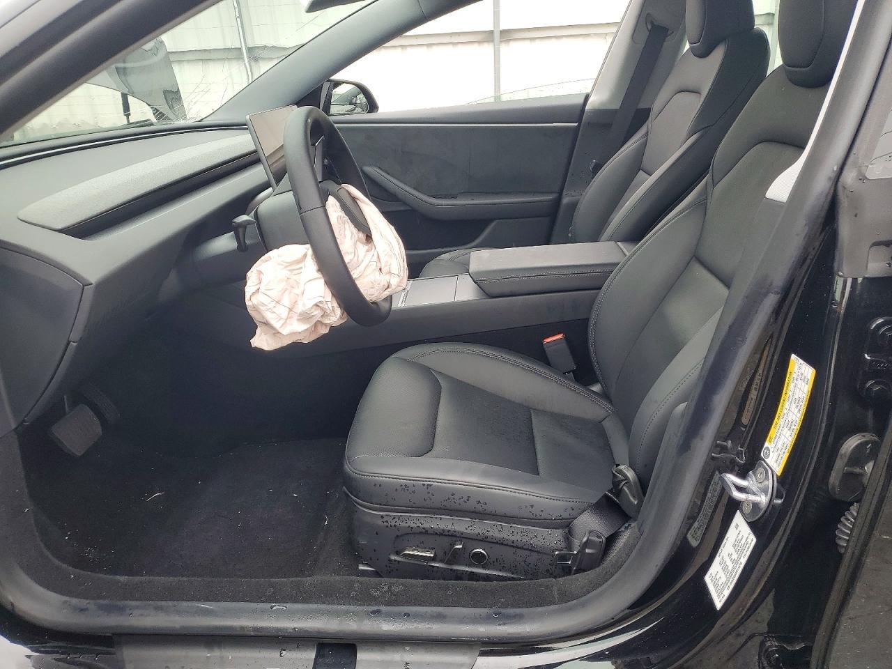 2026 Tesla Model 3 - Image 7