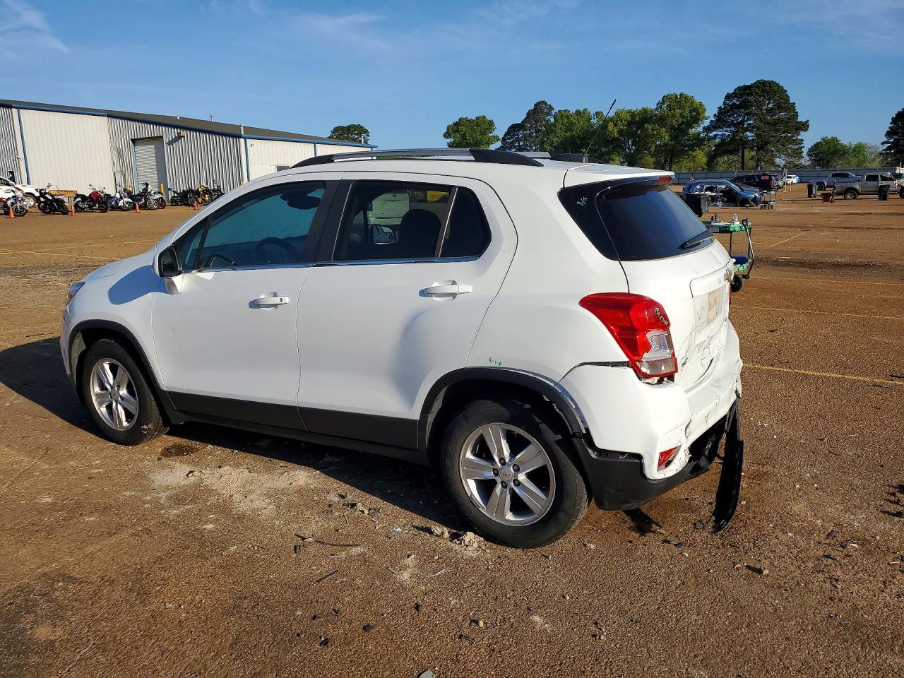 2020 Chevrolet Trax 1Lt - Image 2