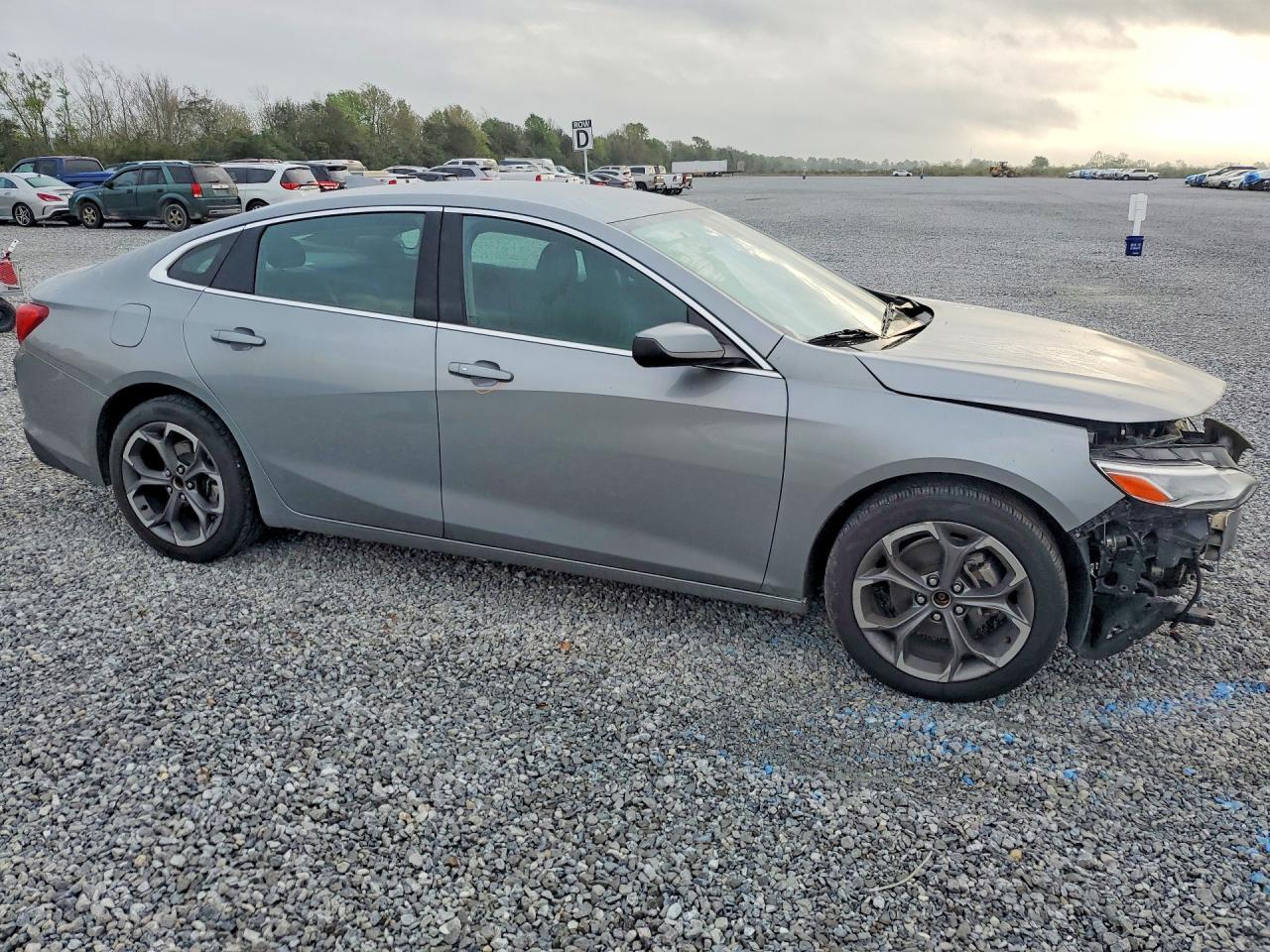 2023 Chevrolet Malibu Lt - Image 4