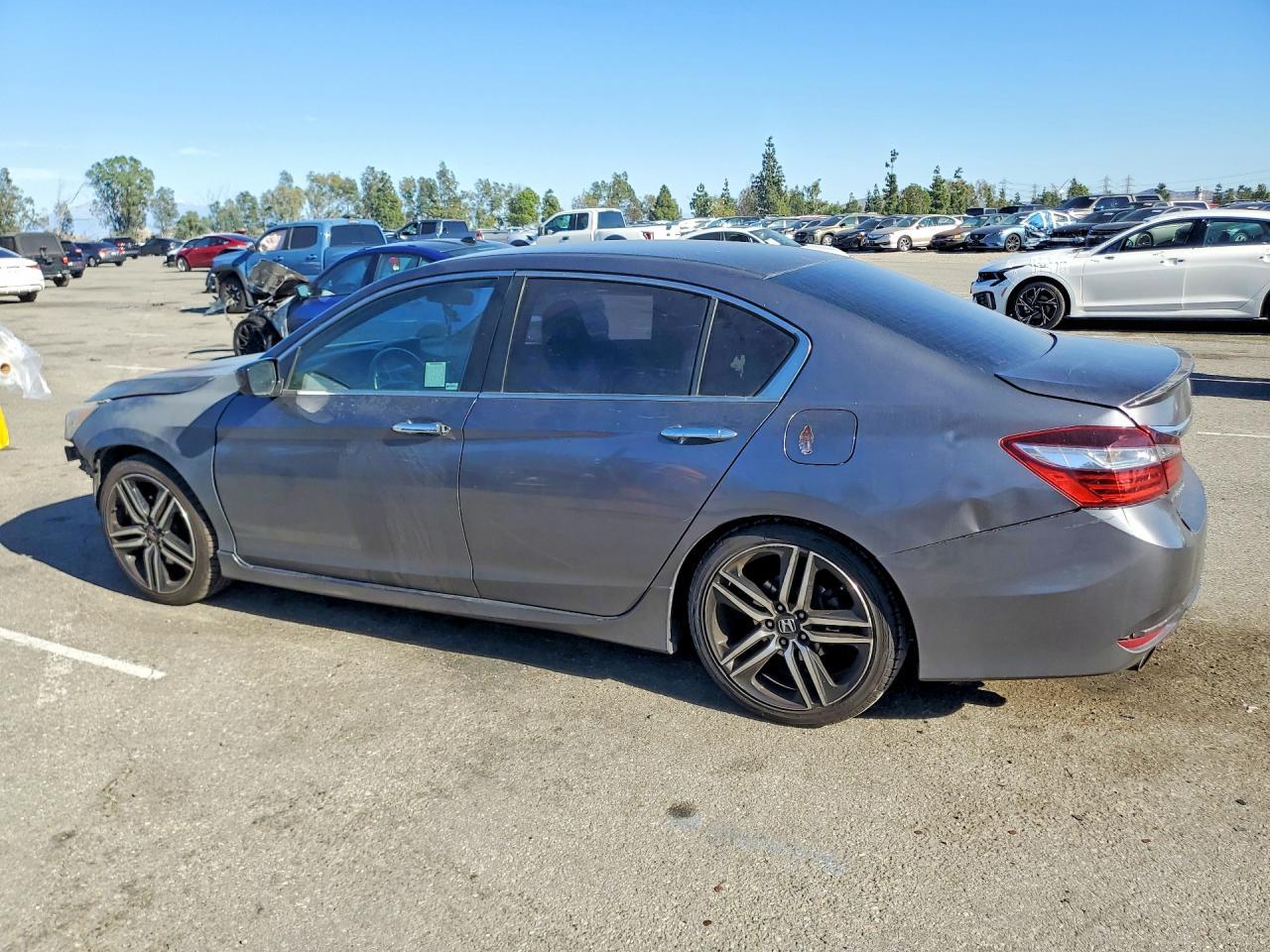 2016 Honda Accord Sport - Фото 2