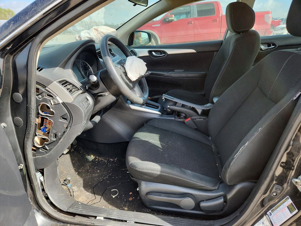 2018 Nissan Sentra S - Image 7