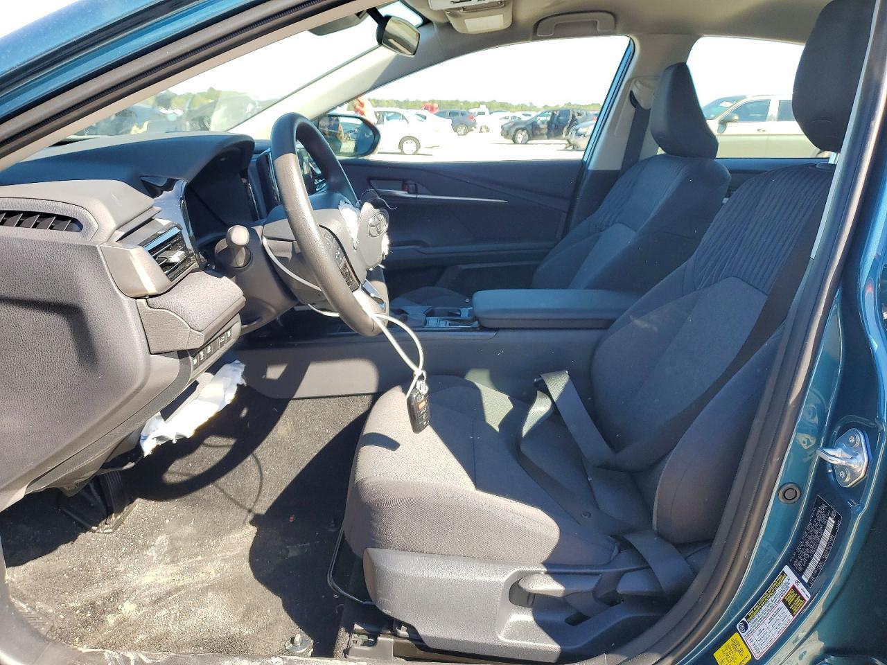 2026 Toyota Camry Le - Image 7