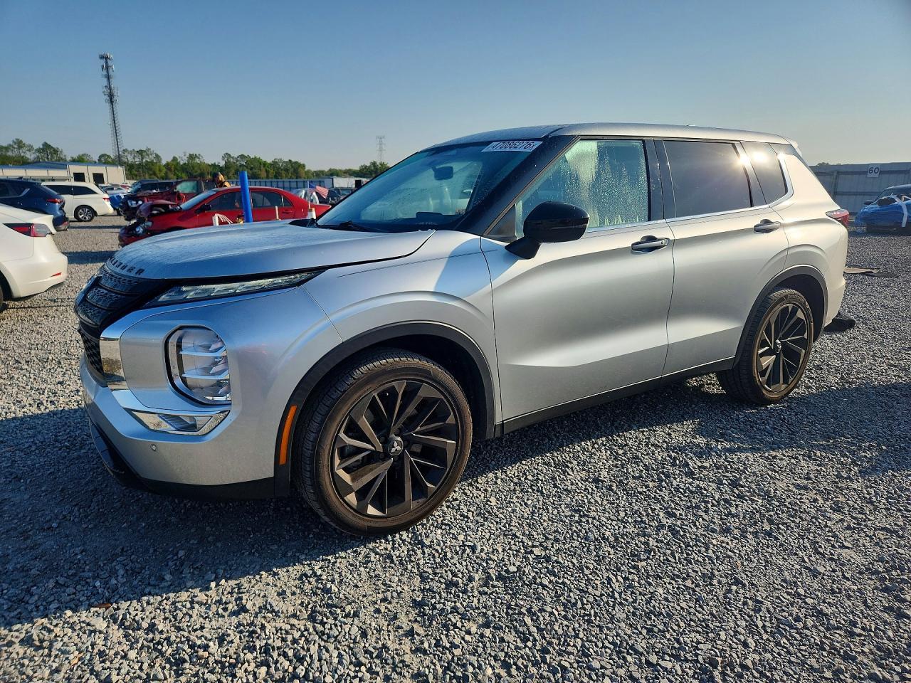 2022 Mitsubishi Outlander Se
