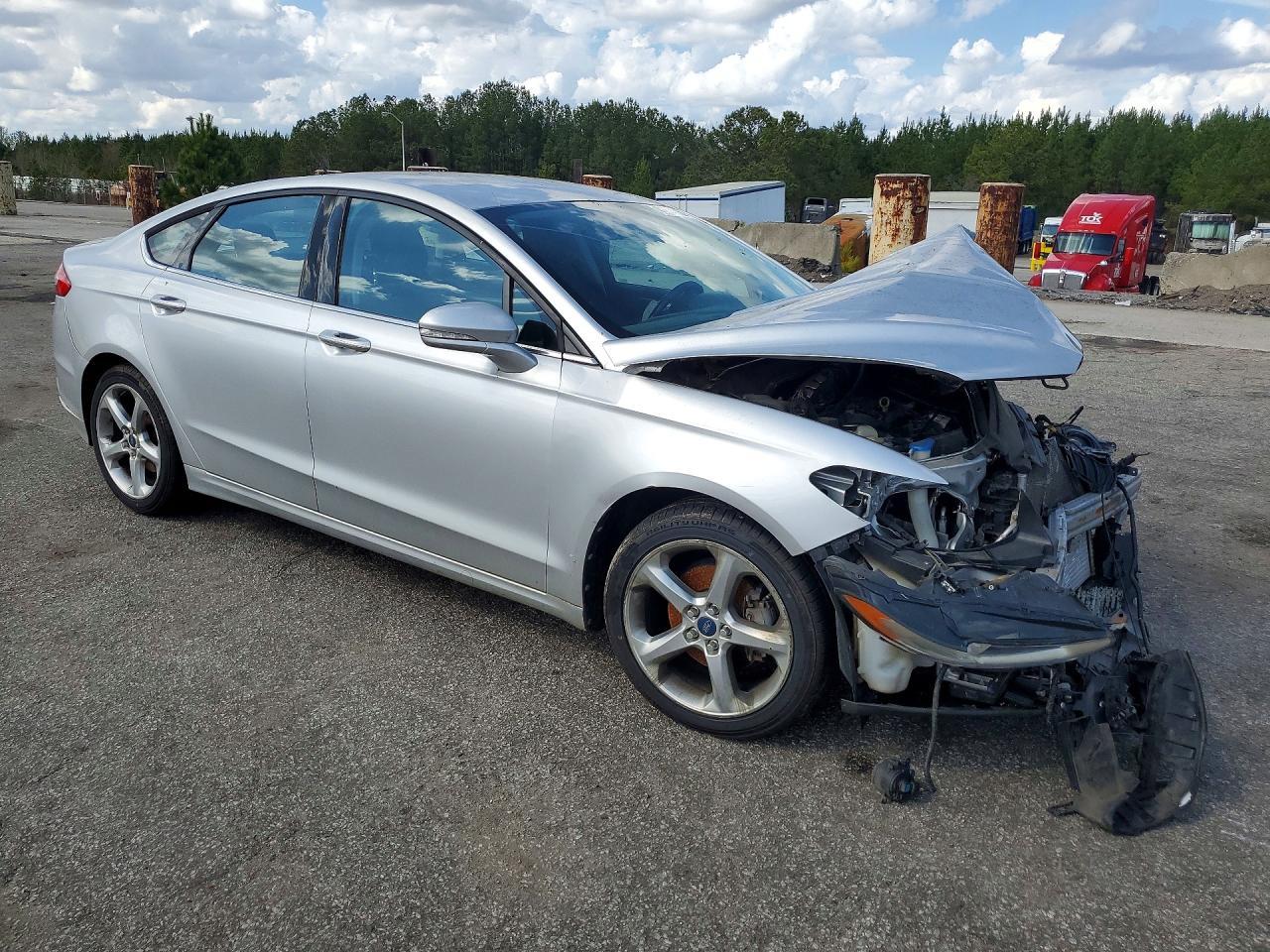 2013 Ford Fusion Se - Фото 4