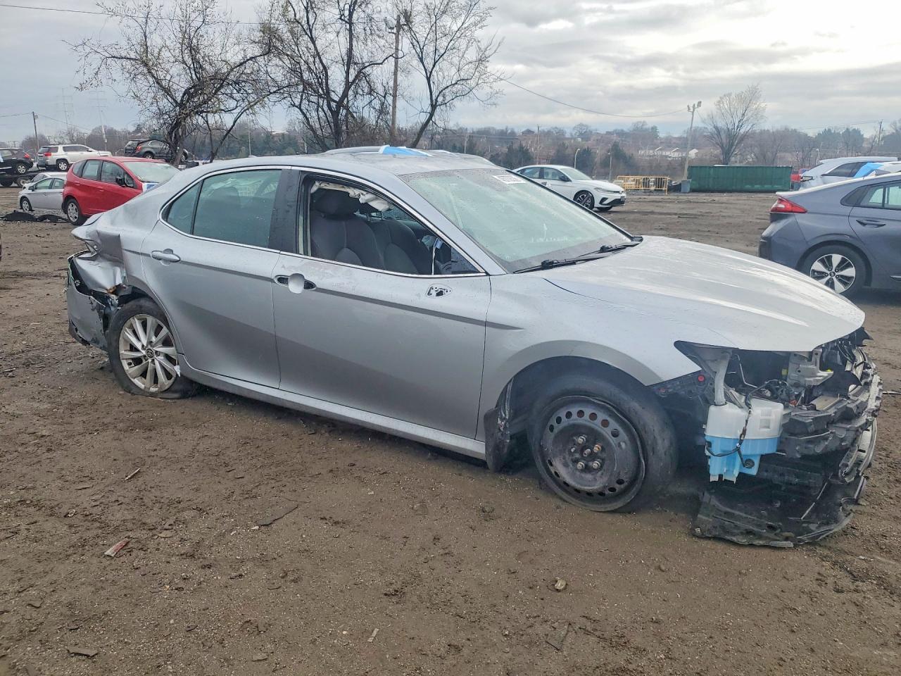 2023 Toyota Camry Le - Фото 4