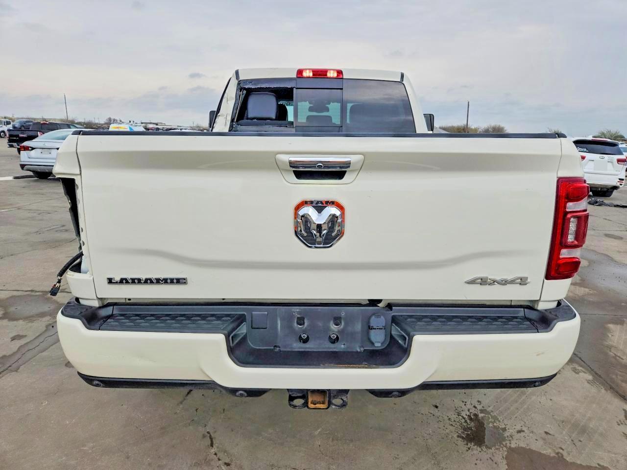 2022 Ram 2500 Laramie - Фото 6