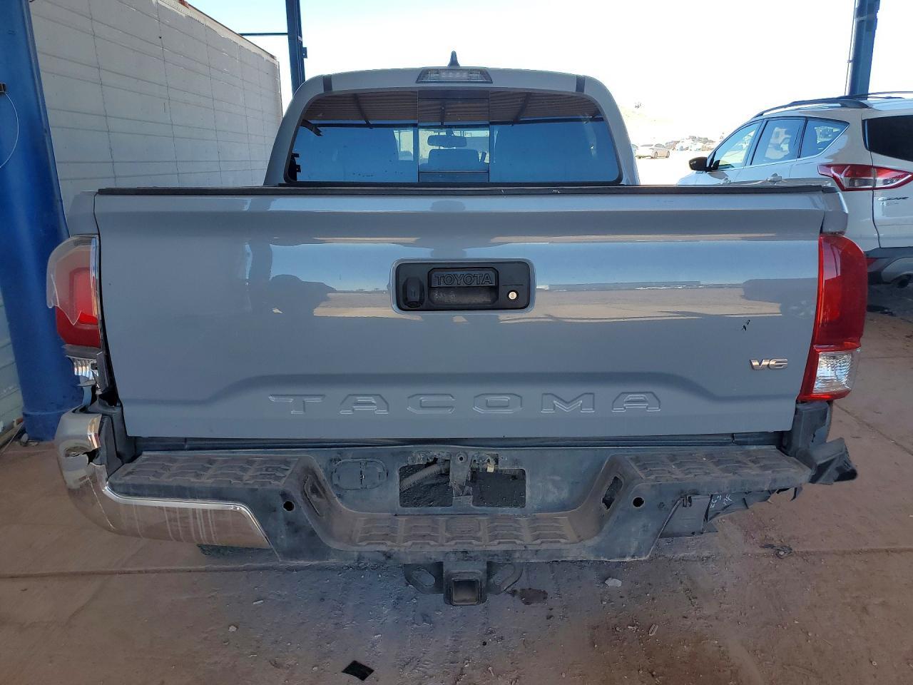 2021 Toyota Tacoma Trd Off-Road - Image 6