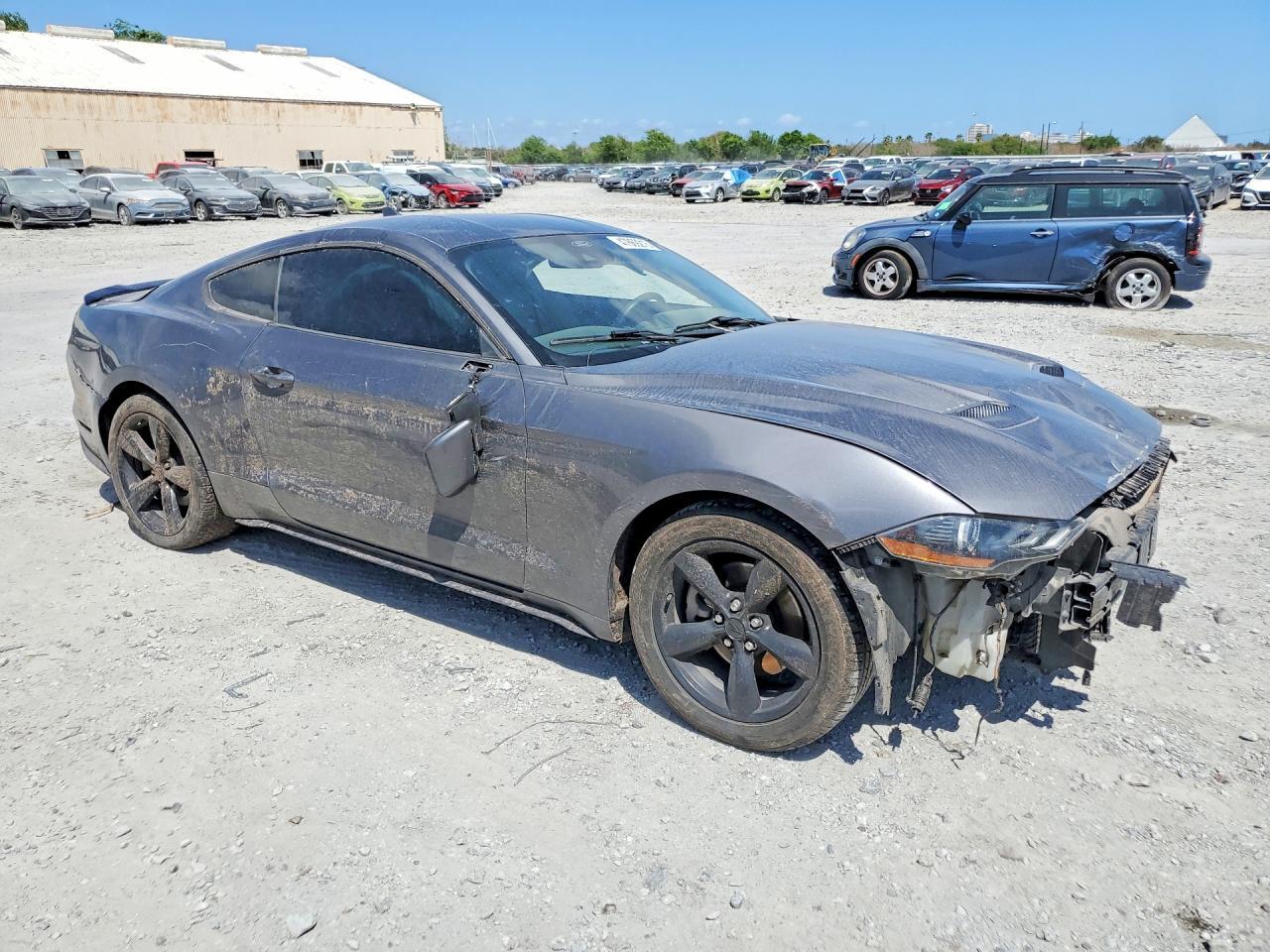 2022 Ford Mustang - Фото 4