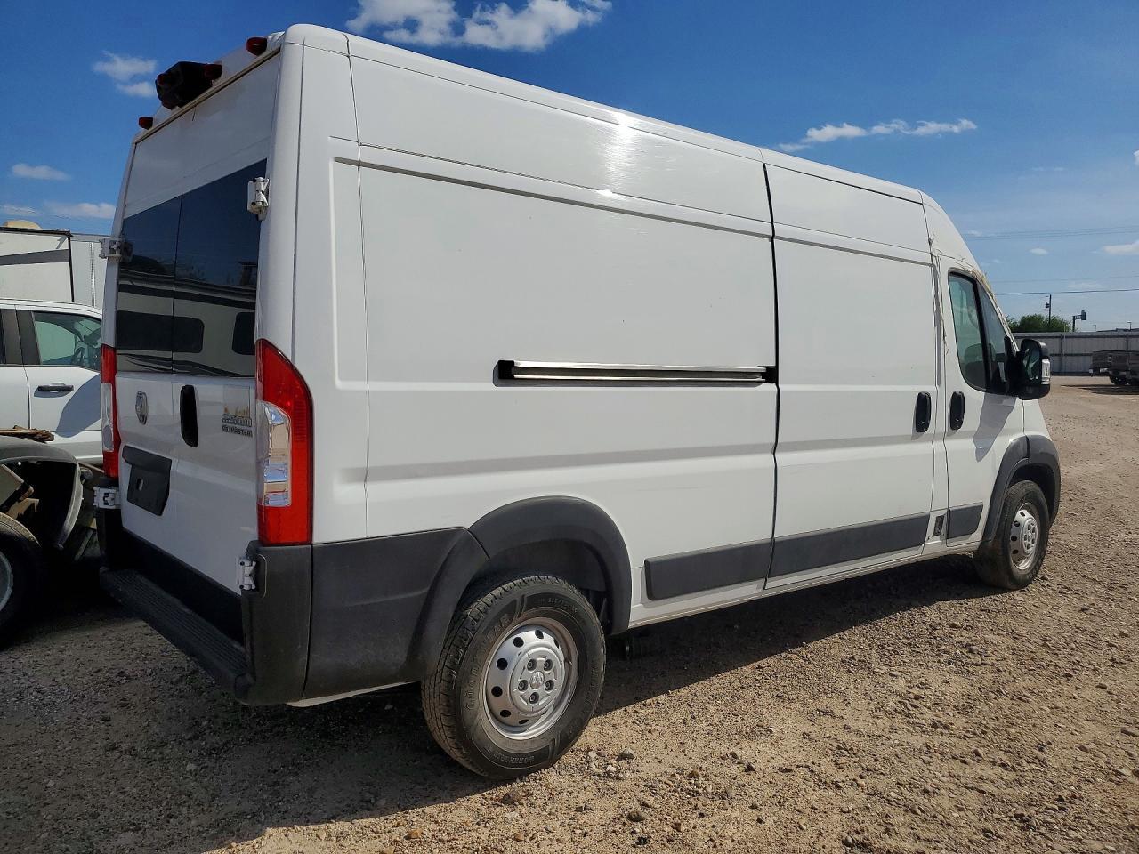 2023 Ram Promaster 2500 Delivery Van - Фото 3