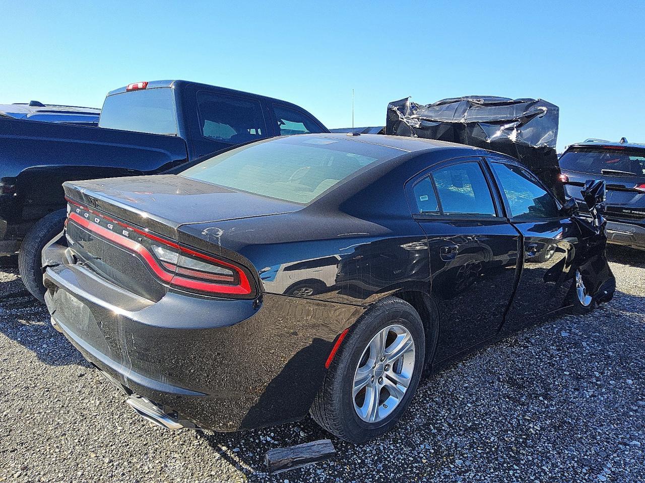 2022 Dodge Charger Sxt - Фото 3