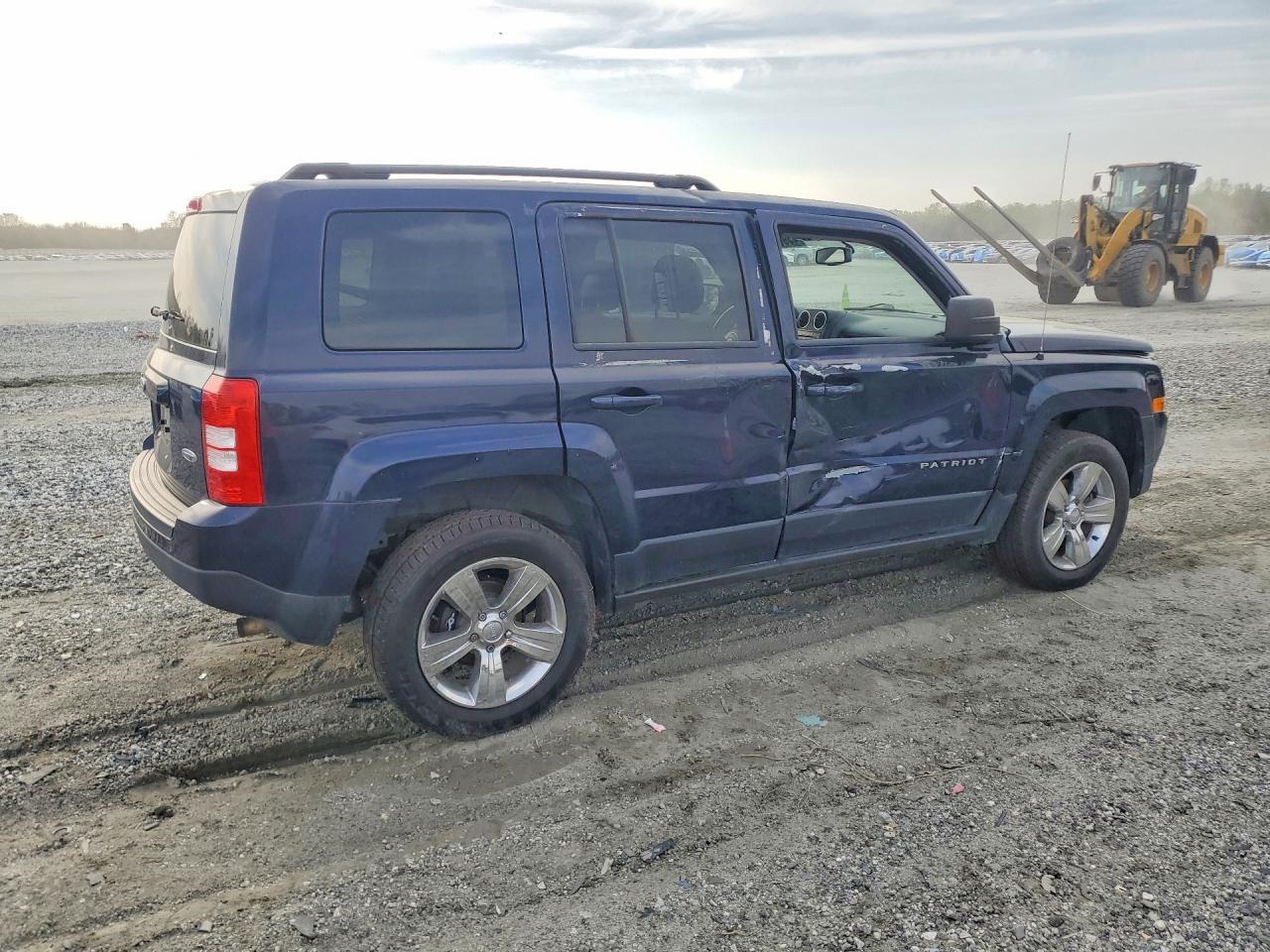 2016 Jeep Patriot Latitude - Фото 3