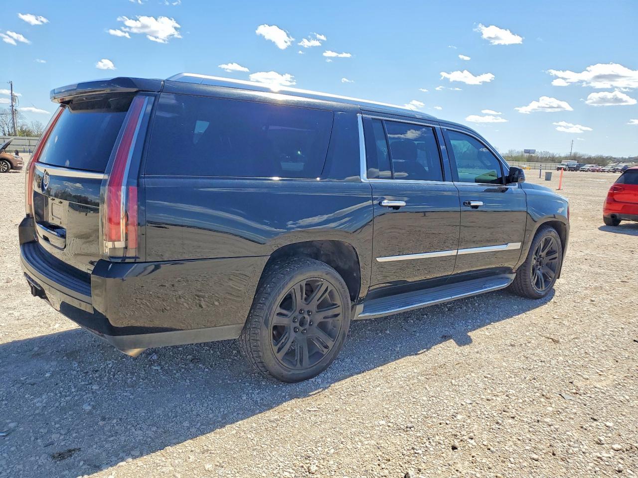 2015 Cadillac Escalade Esv Luxury - Image 3