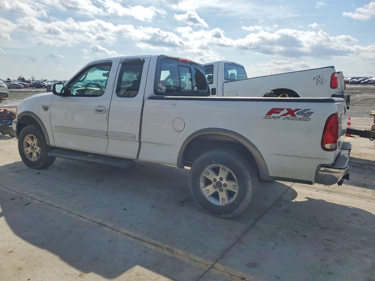 2002 Ford F150 - Image 2