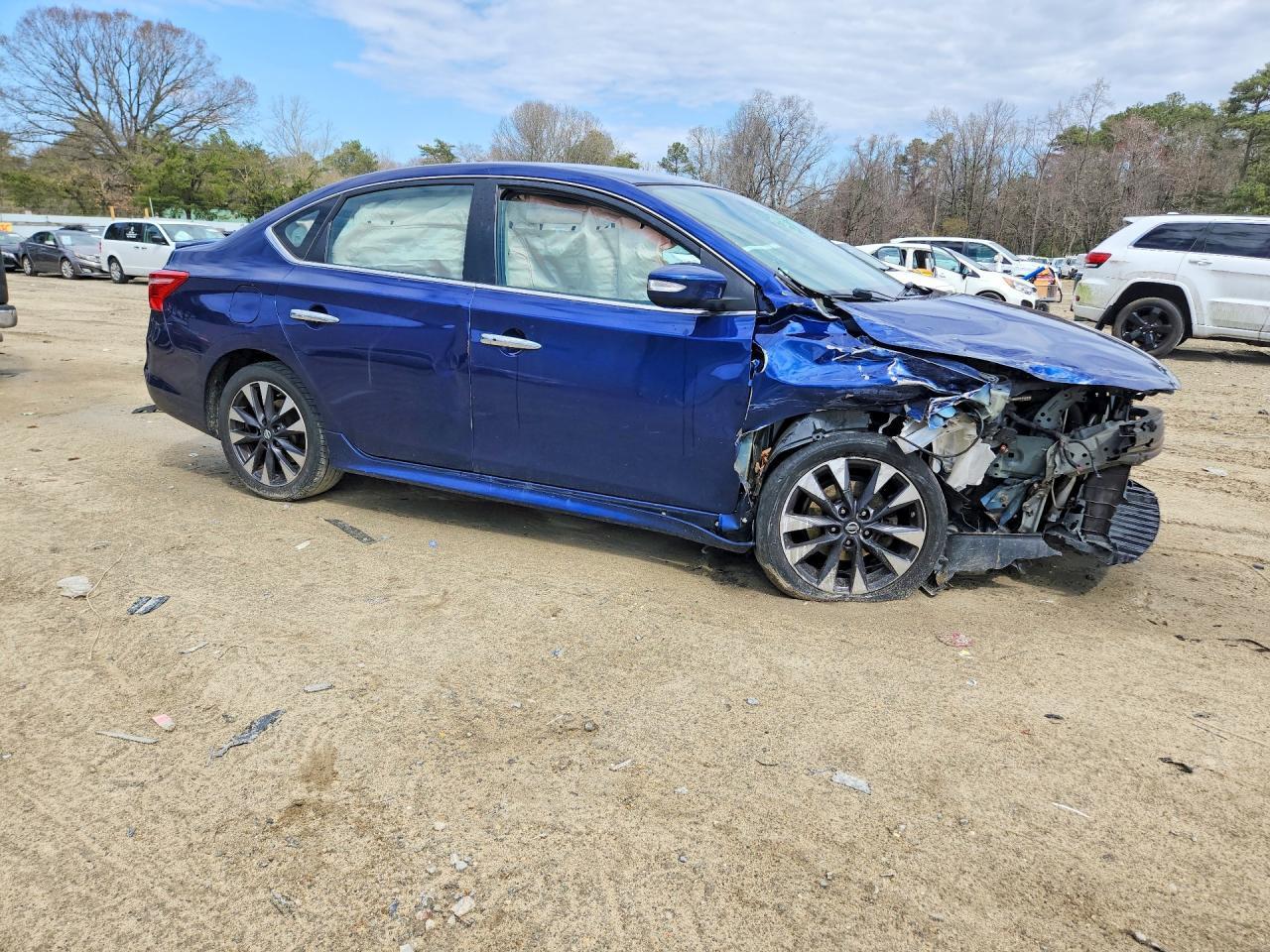 2016 Nissan Sentra Sr - Фото 4