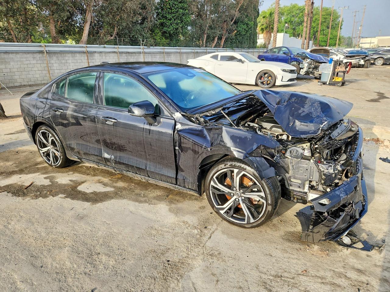 2025 Volvo S60 Plus - Фото 4