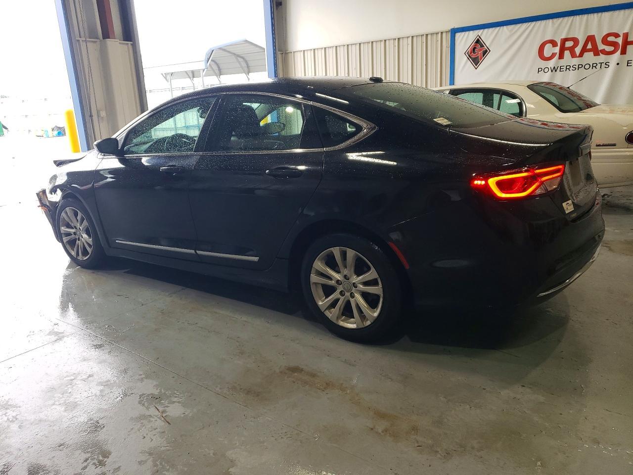 2016 Chrysler 200 Limited - Image 2