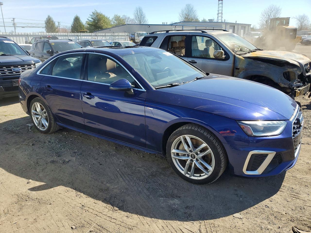 2021 Audi A4 Premium Plus 45 - Фото 4