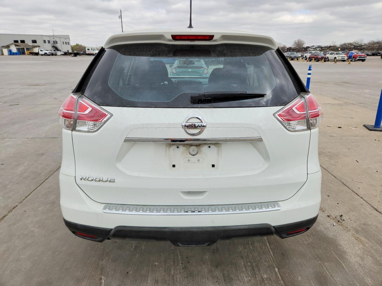 2015 Nissan Rogue S - Фото 6