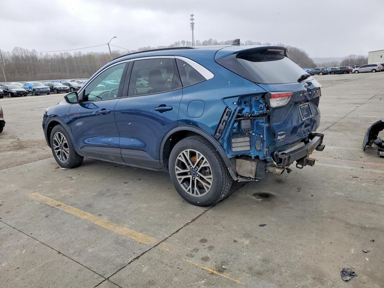 2020 Ford Escape Sel - Фото 2