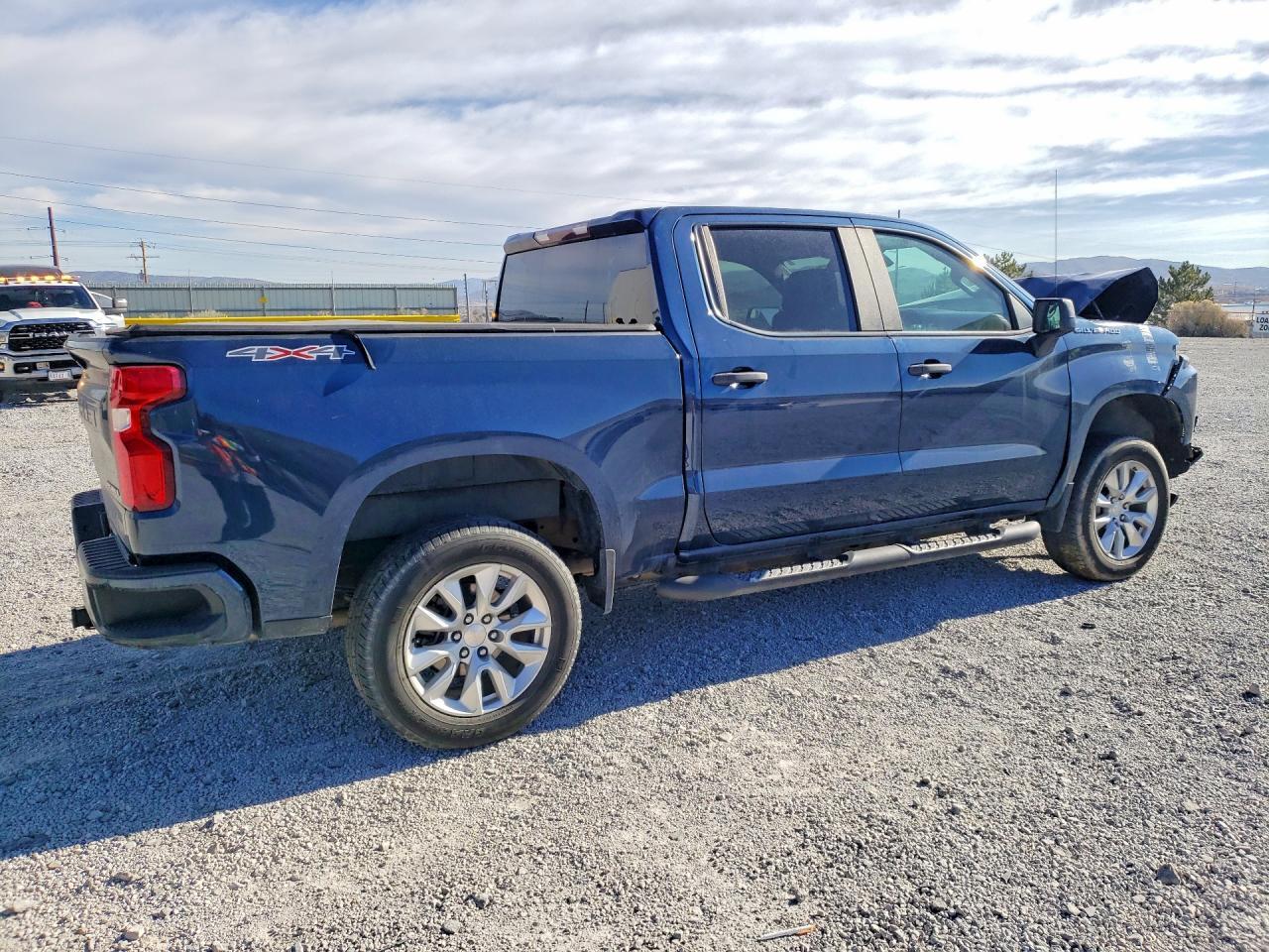 2021 Chevrolet Silverado K1500 Custom - Image 3