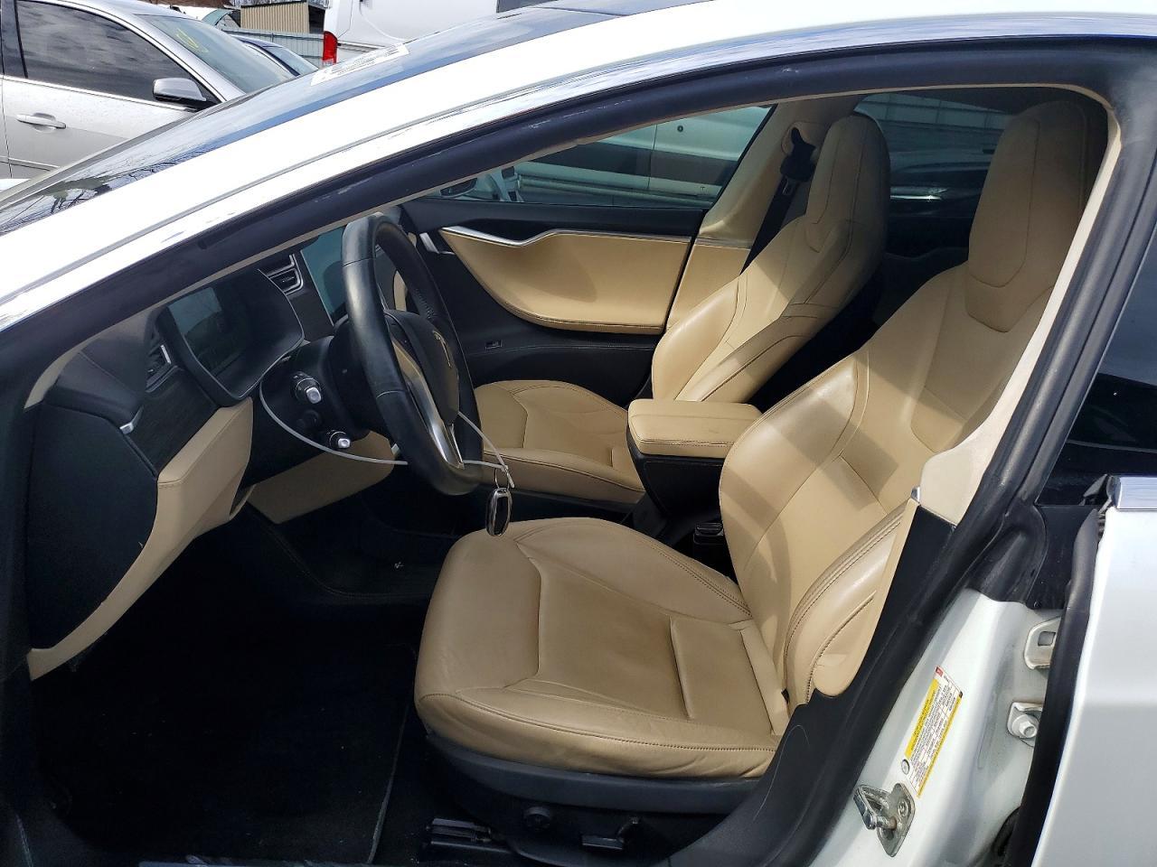 2015 Tesla Model S 85D - Image 7