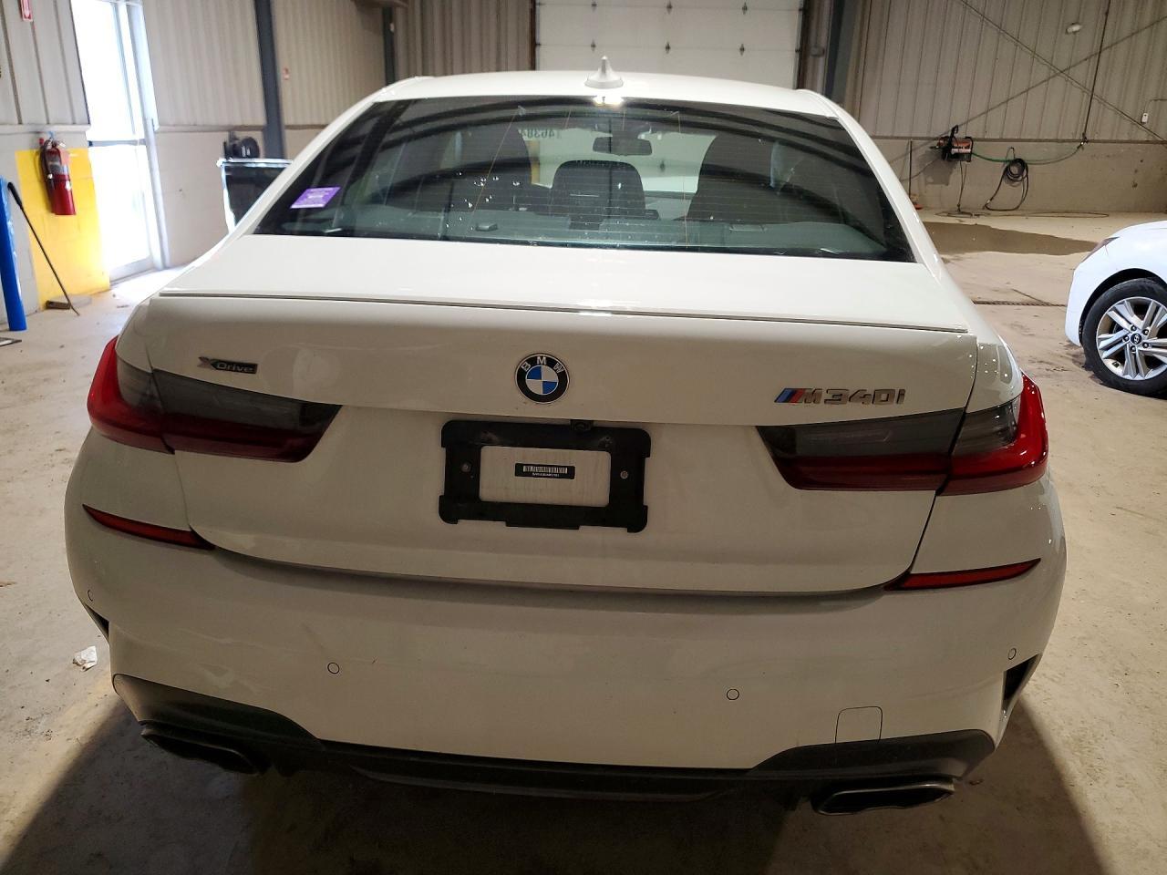 2022 BMW M340Xi - Image 6