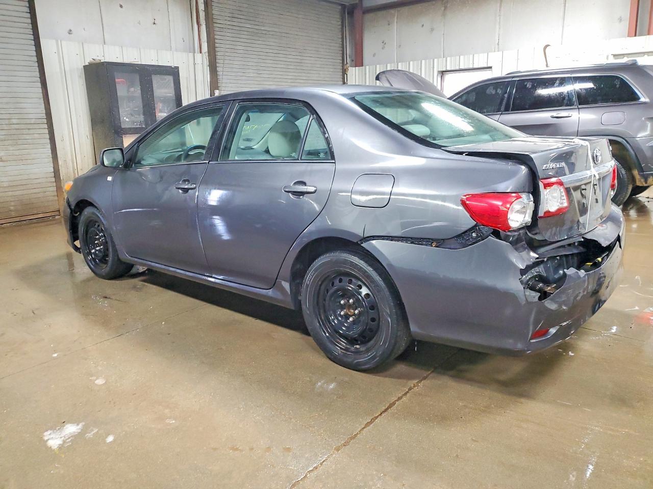 2013 Toyota Corolla Le - Image 2