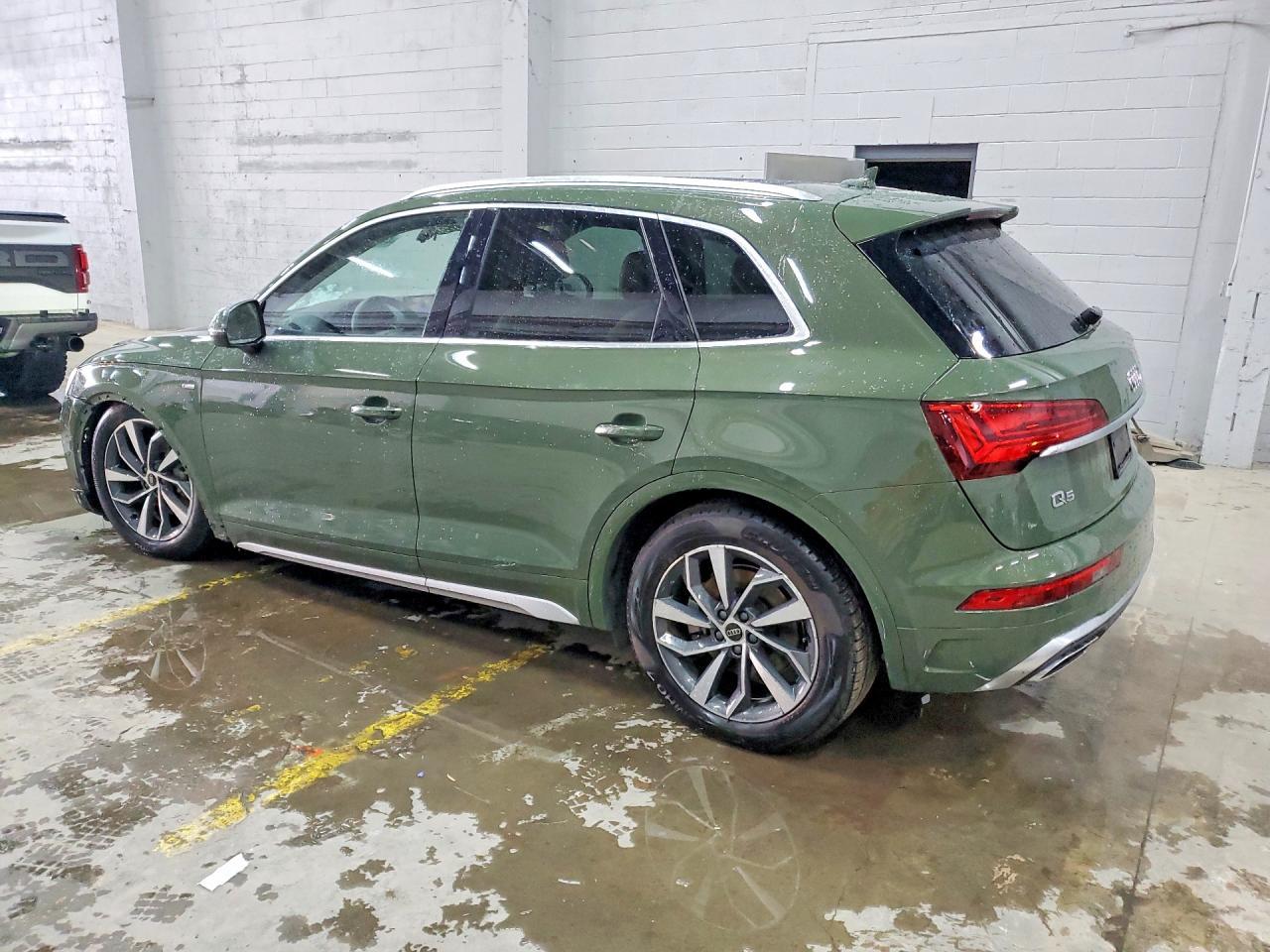 2023 Audi Q5 Premium 45 - Фото 2