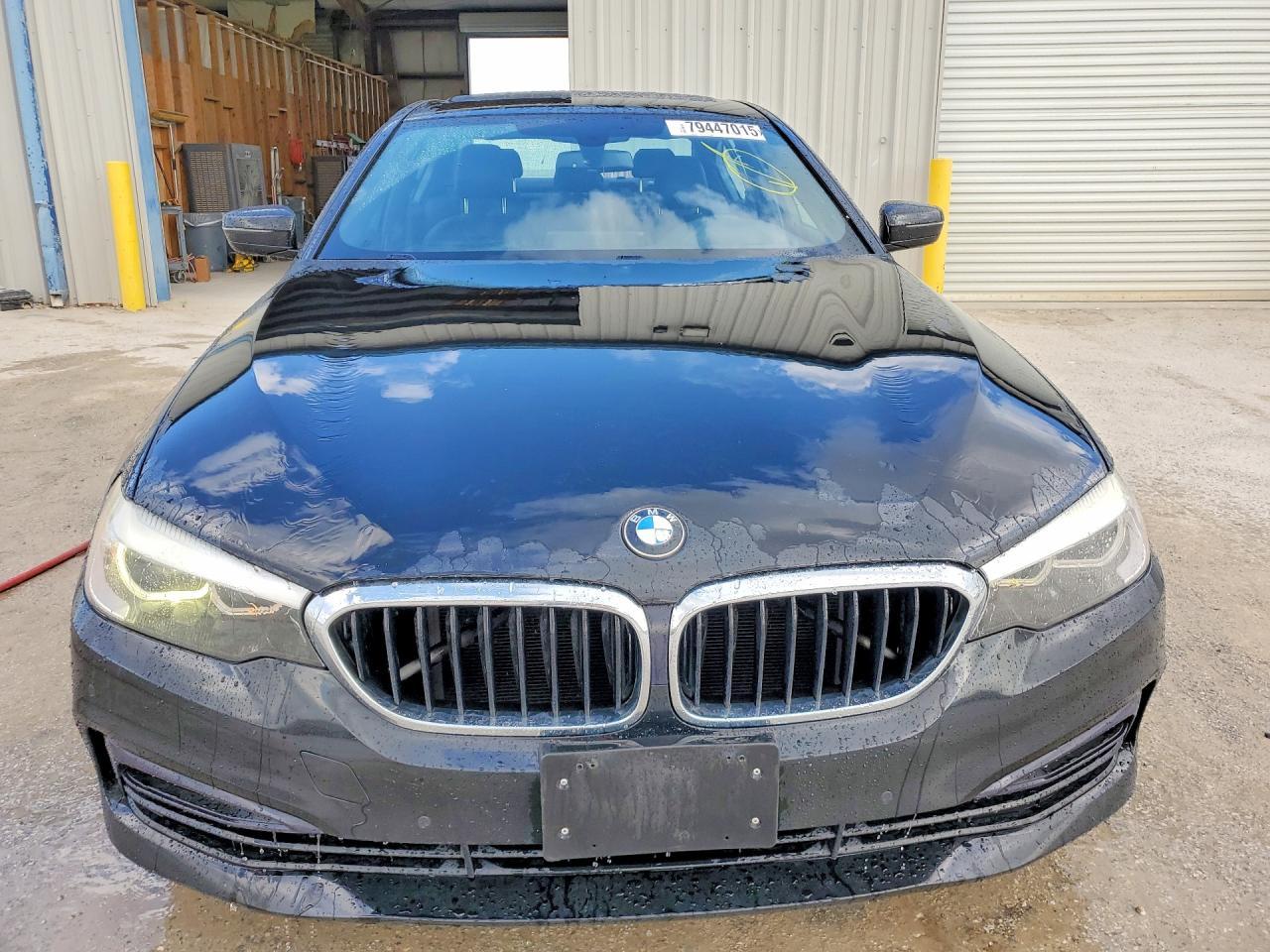 2017 BMW 530 I - Фото 5